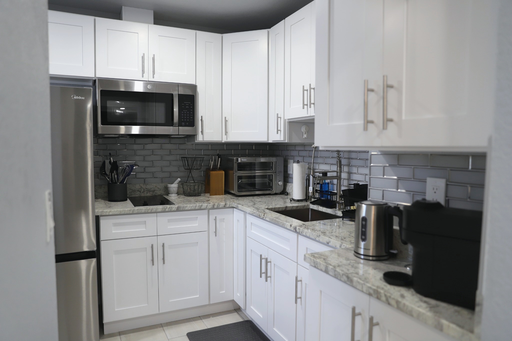 Unit B — Kitchen